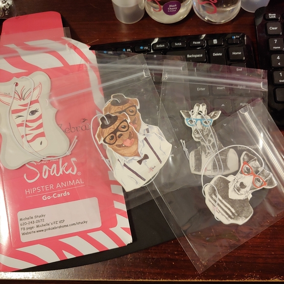 Pink Zebra Hipster Animal & Aloha Summer Go-Cards - Picture 3 of 3